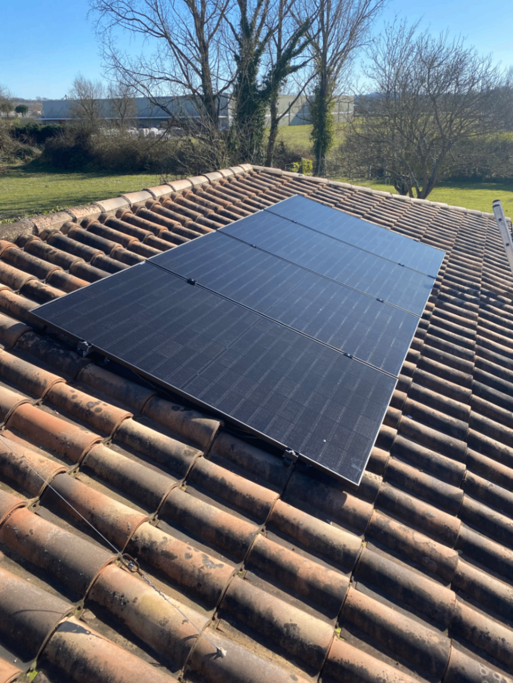 Installation solaire compacte en toiture